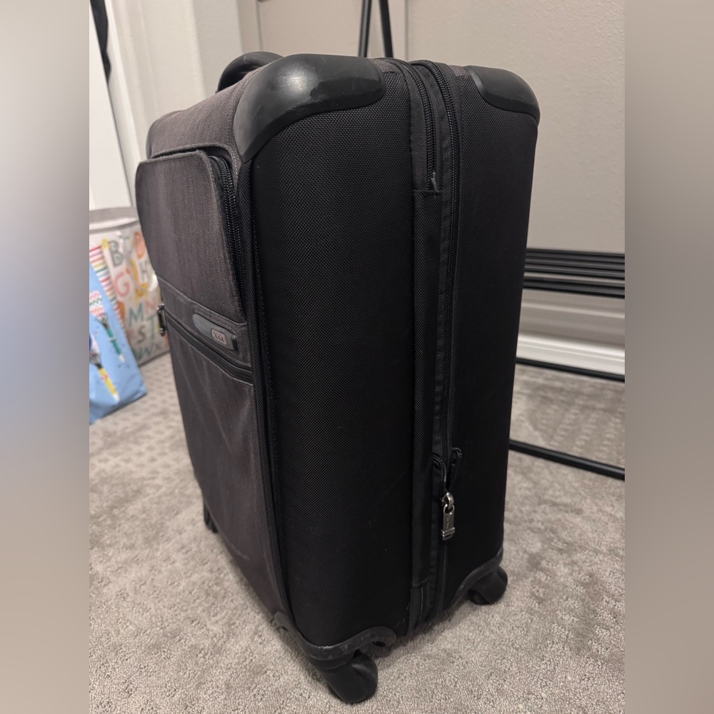 Tumi Gen 4.2 Short Trip Expandable 4 Wheel Packing Case Continental - Picture 5 of 12